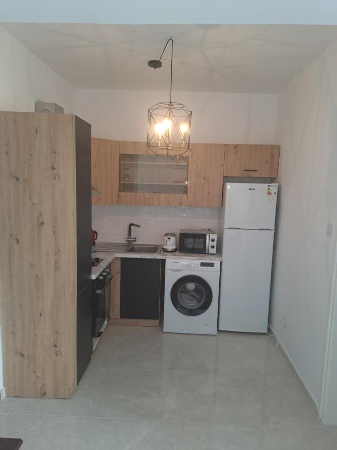 Luxury Apartment In Light House Beach Pafos Exterior foto
